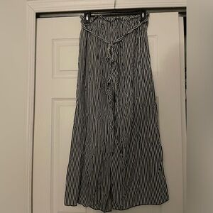 EUC WIDE LEG STRIPED PANTS